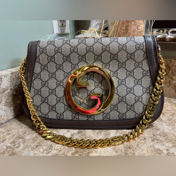 ❤️❤️ GUCCI
GG Supreme Blondie Bag❤️❤️ - Picture 9 of 11